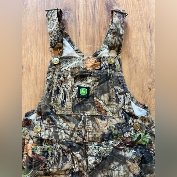 John Deere Mossy Oak Camo Overalls Youth Size 7 Unisex - Picture 4 of 13